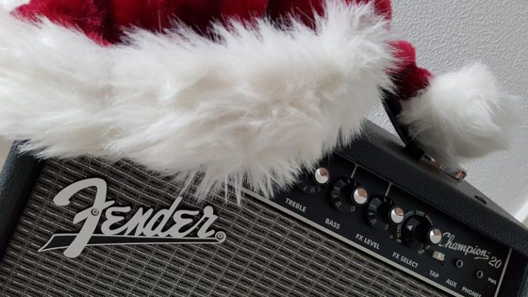 Read more about the article Happy New Year (no more music gear)!