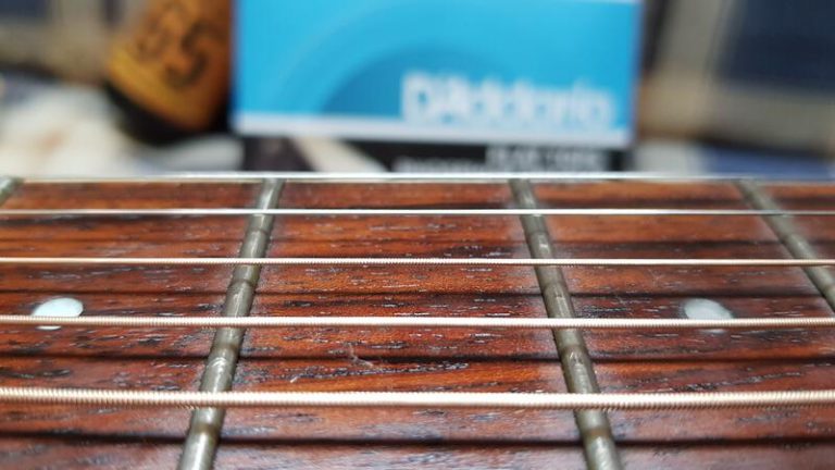 Read more about the article New strings day: D’Addario EFT16