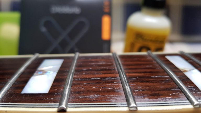 Read more about the article New strings day: D’Addario XTE1046 (and more)